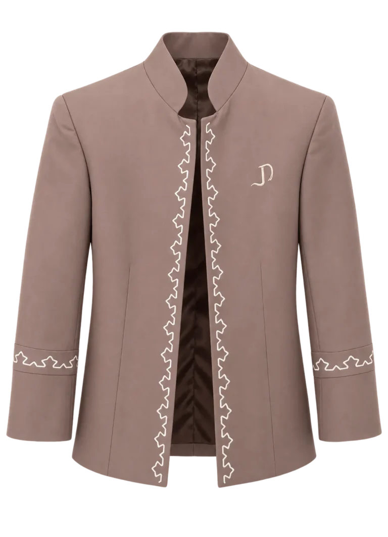 Veste taupe à col mao, bordures et poignets brodés d’un motif traditionnel, logo brodé sur la poitrine